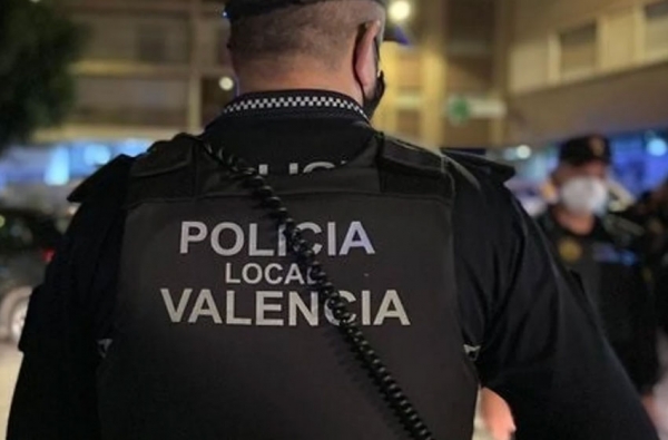 Más de 400 policías, vallas y controles velarán por la seguridad en Halloween en Valéncia