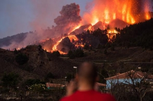 La debacle económica por el volcán, La Palma está en peligro